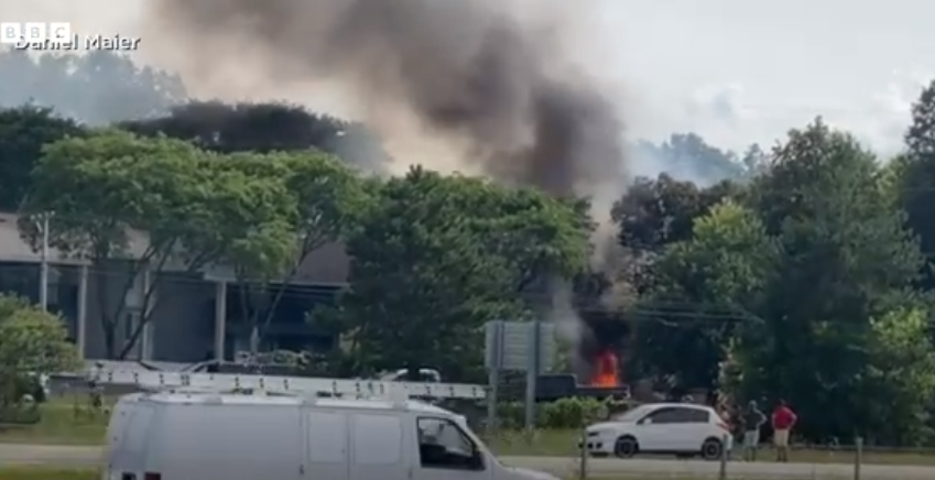 PAMJET / Rrëzohet avioni në Michigan, kalon nëpër pemë dhe përfundon…