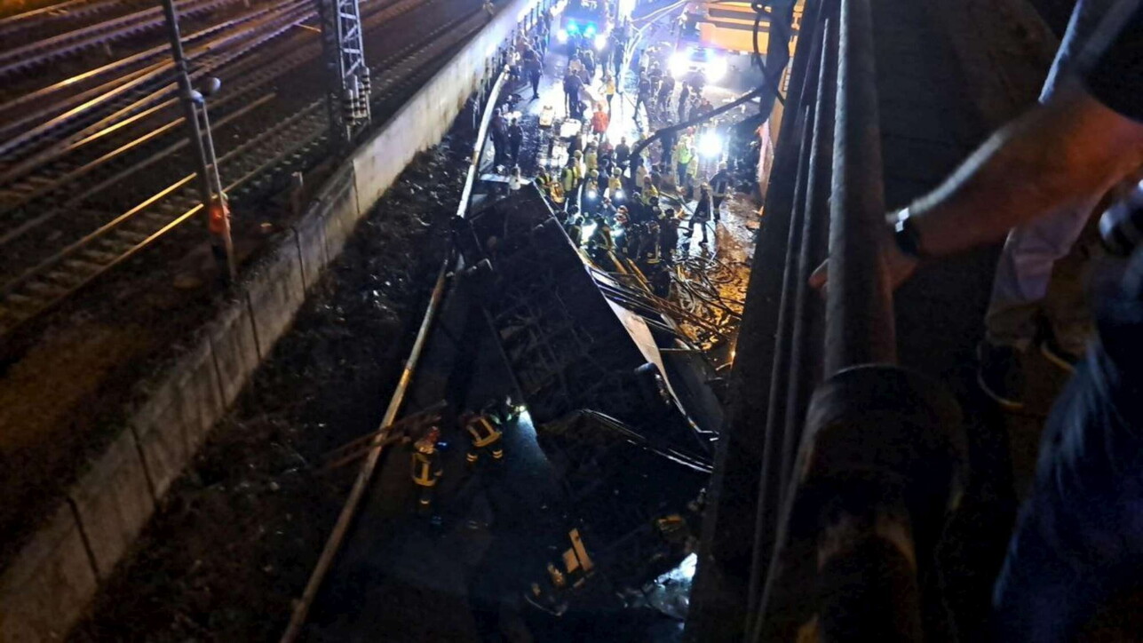 Fotogallery - Mestre, bus precipita da un cavalcavia: strage - foto 1